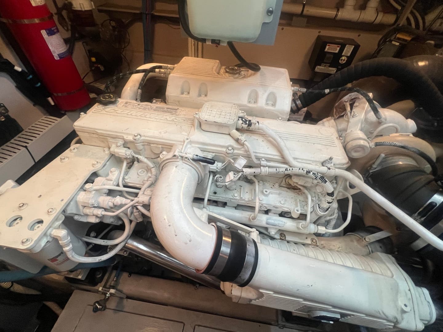 2015 Sea Ray 510 SUNDANCER - Image 39