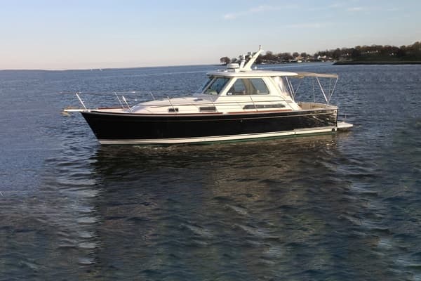 2007 Sabre 34 Express - Image 1