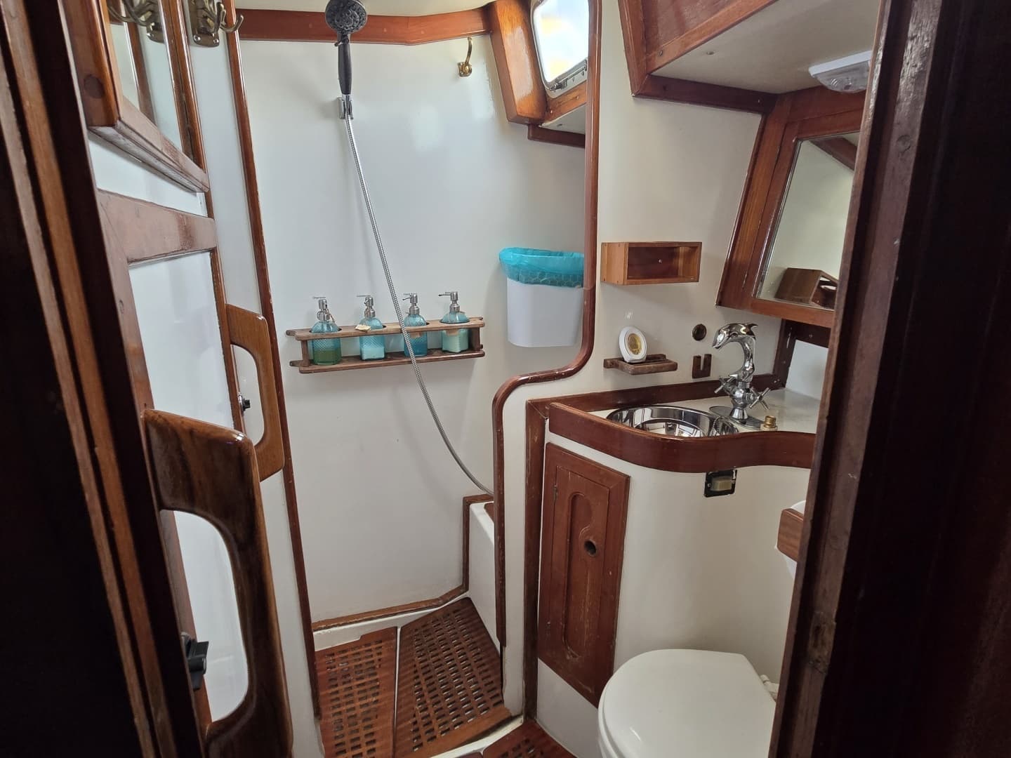 1985 Endeavour 42 CC - Image 52