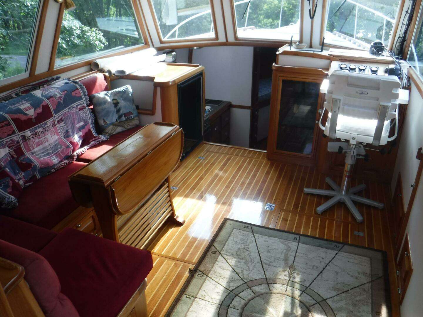 2003 Duffy Downeast Flybridge - Image 6