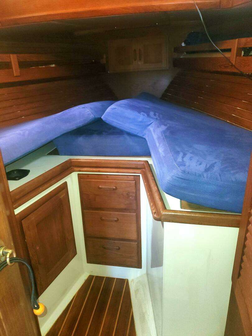 1989 Pacific Seacraft Cutter - Image 29