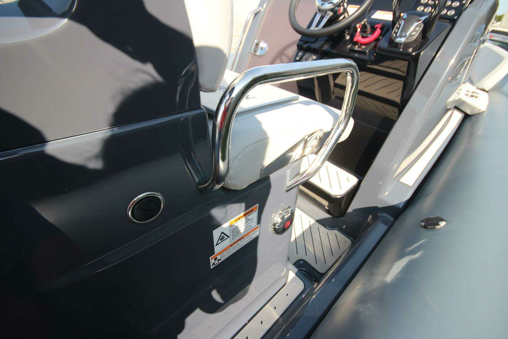2024 Zodiac Medline 9 NEO - Image 23