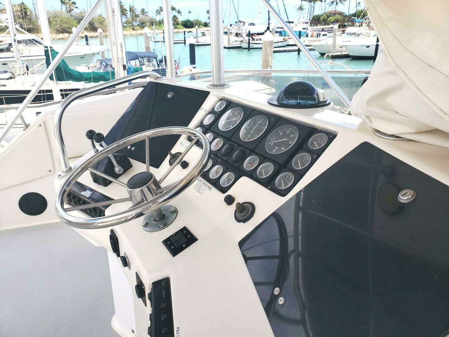 1989 Rampage R 401 SF SPORTFISHER - Image 18