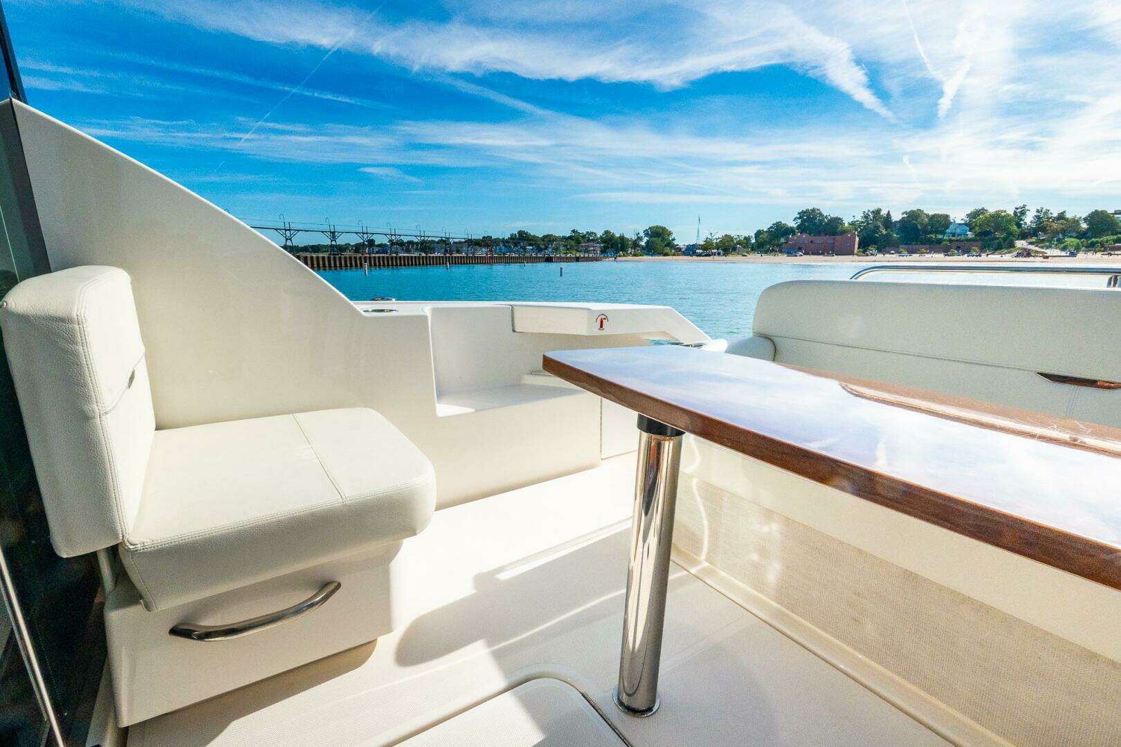 2022 Tiara Yachts 39 Coupe - Image 5