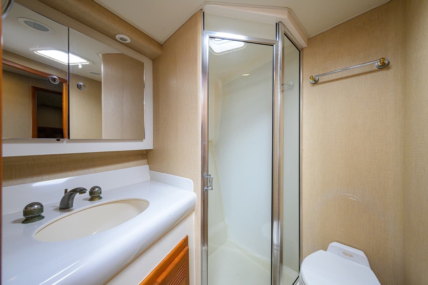 2003 Cabo 48 Flybridge - Image 19