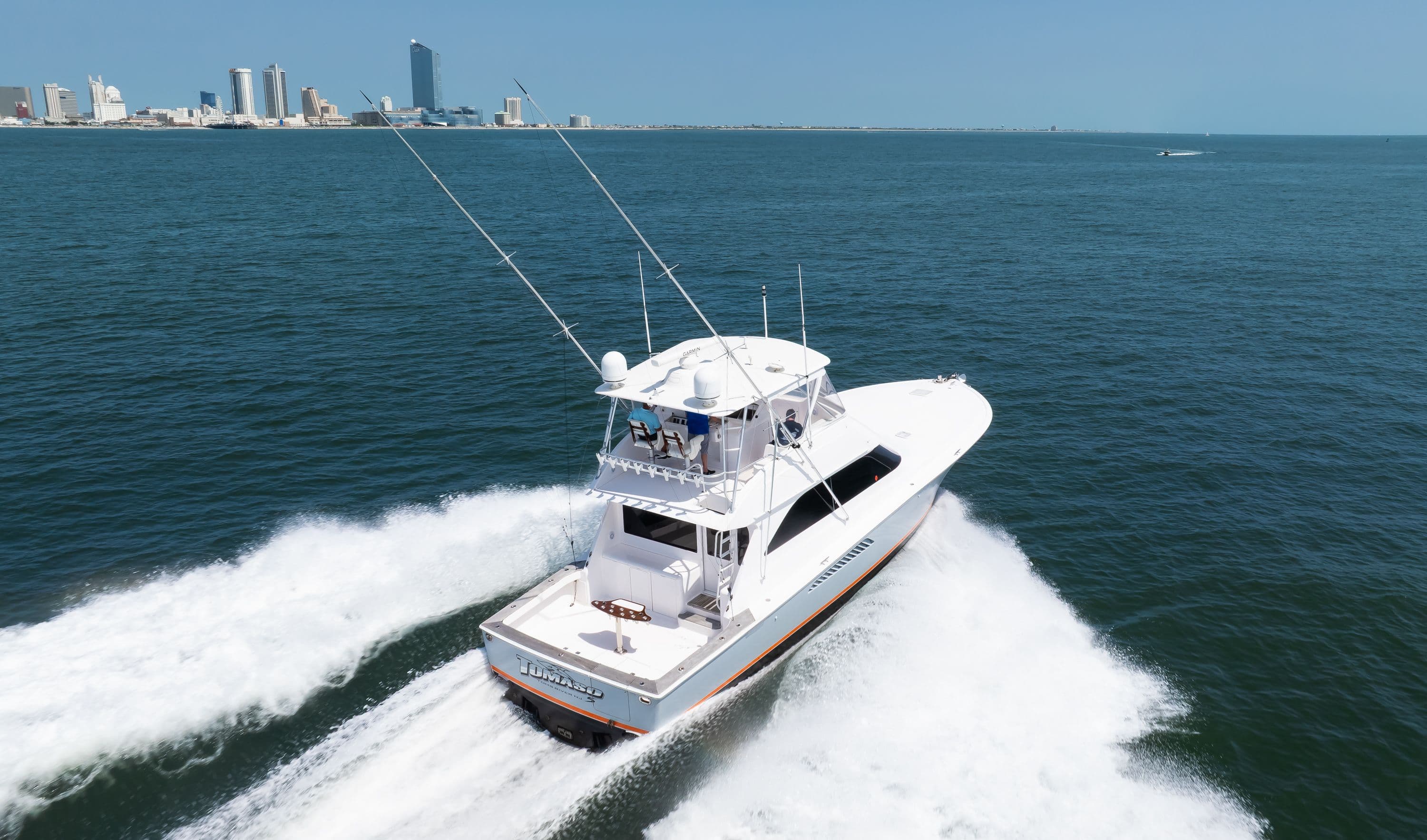 2004 Viking 52 Convertible - 10