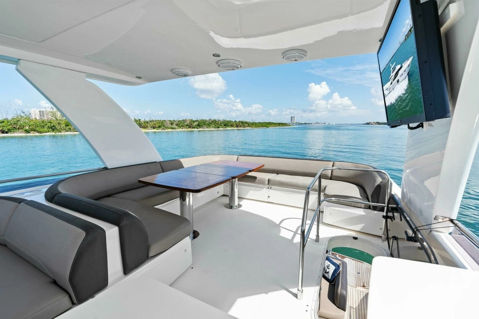 2015 Princess F60 - Image 41