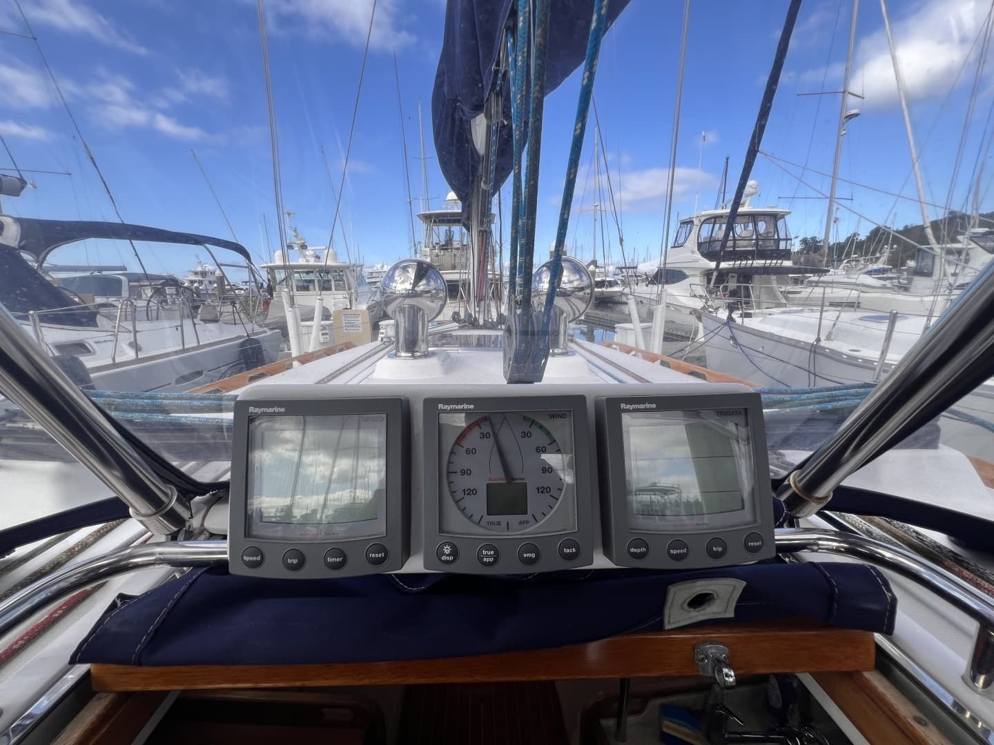 2006 Sabre 426 - Image 17
