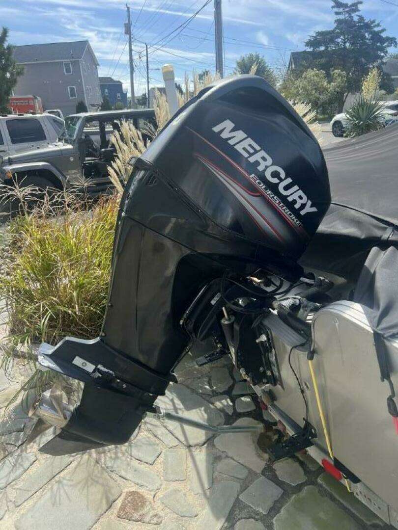 2013 Crestliner — - Image 7