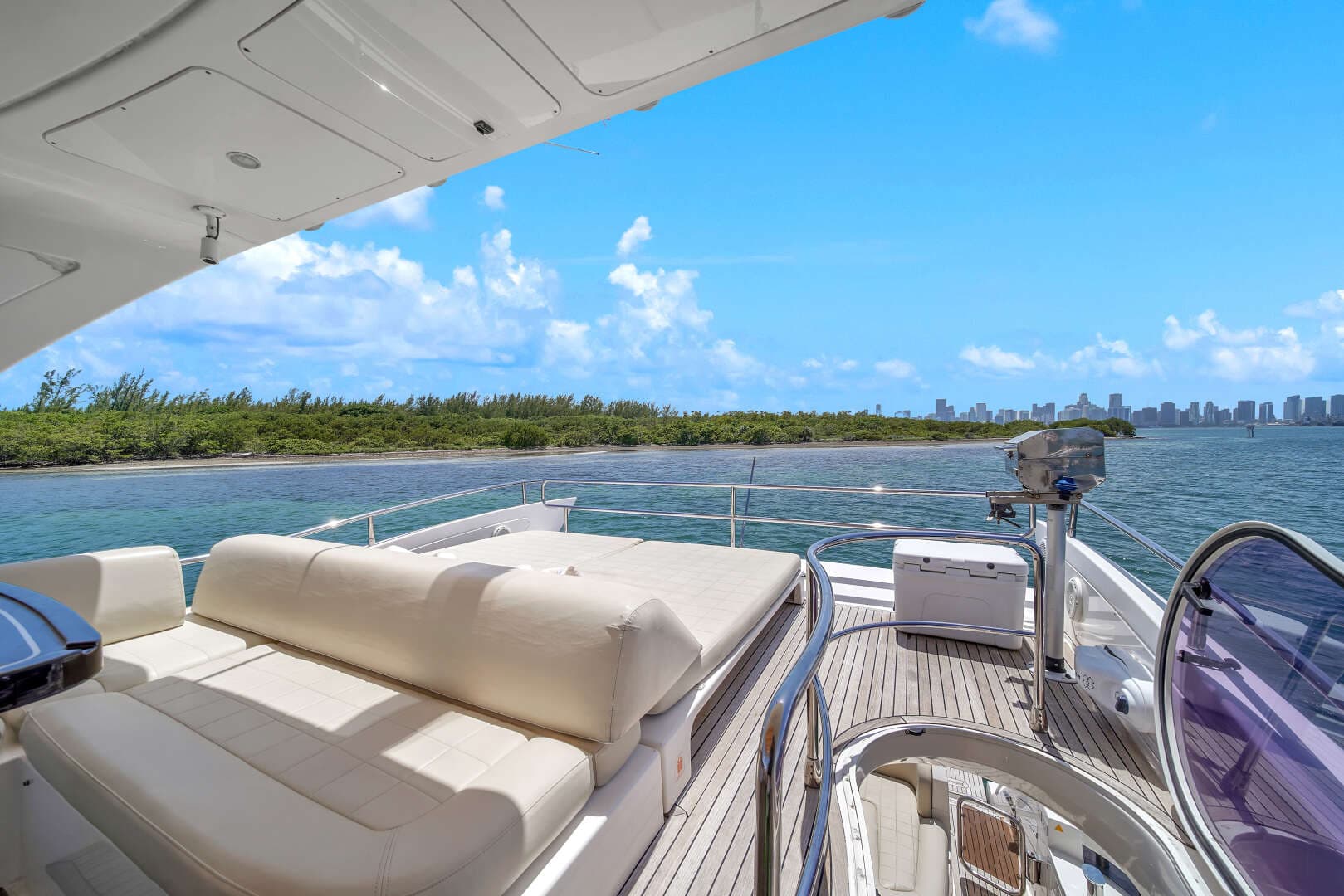 2012 Azimut 64 FLY - Image 29