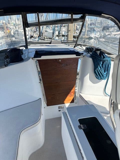 2008 Catalina 350 MkII - 19