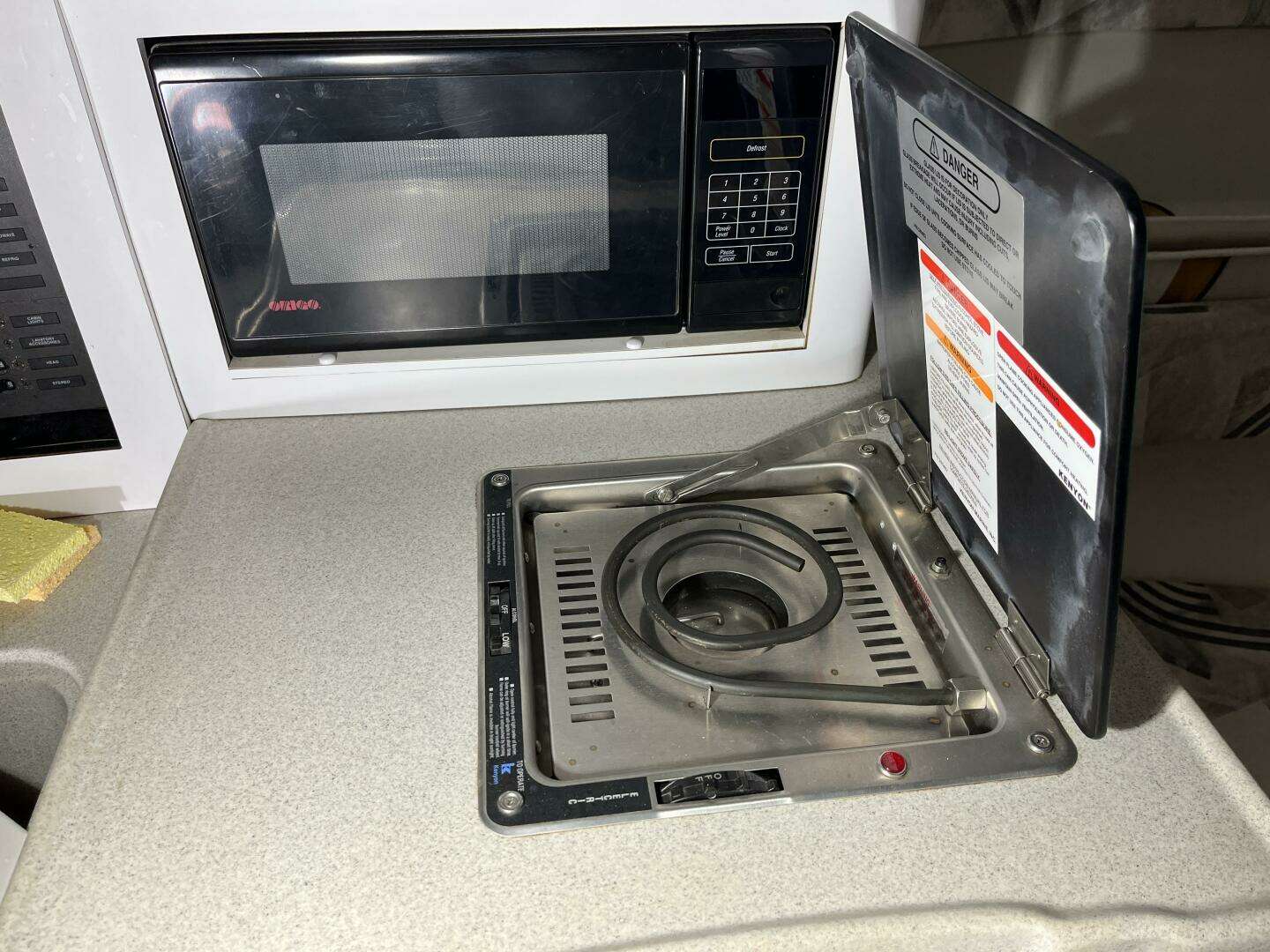 2001 Wellcraft 270 Coastal - Image 33