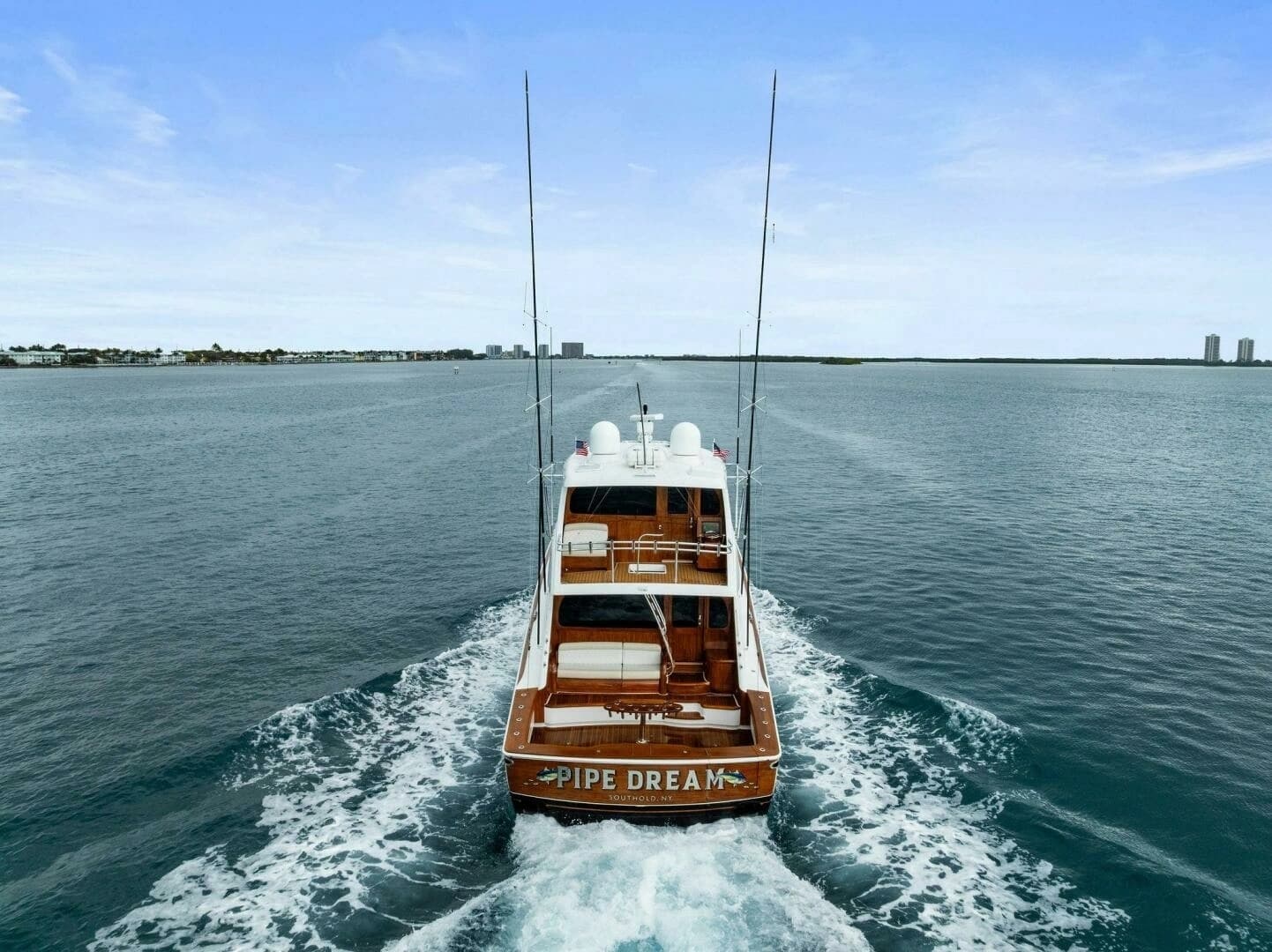 2022 Viking 68 Enclosed Bridge - Image 97