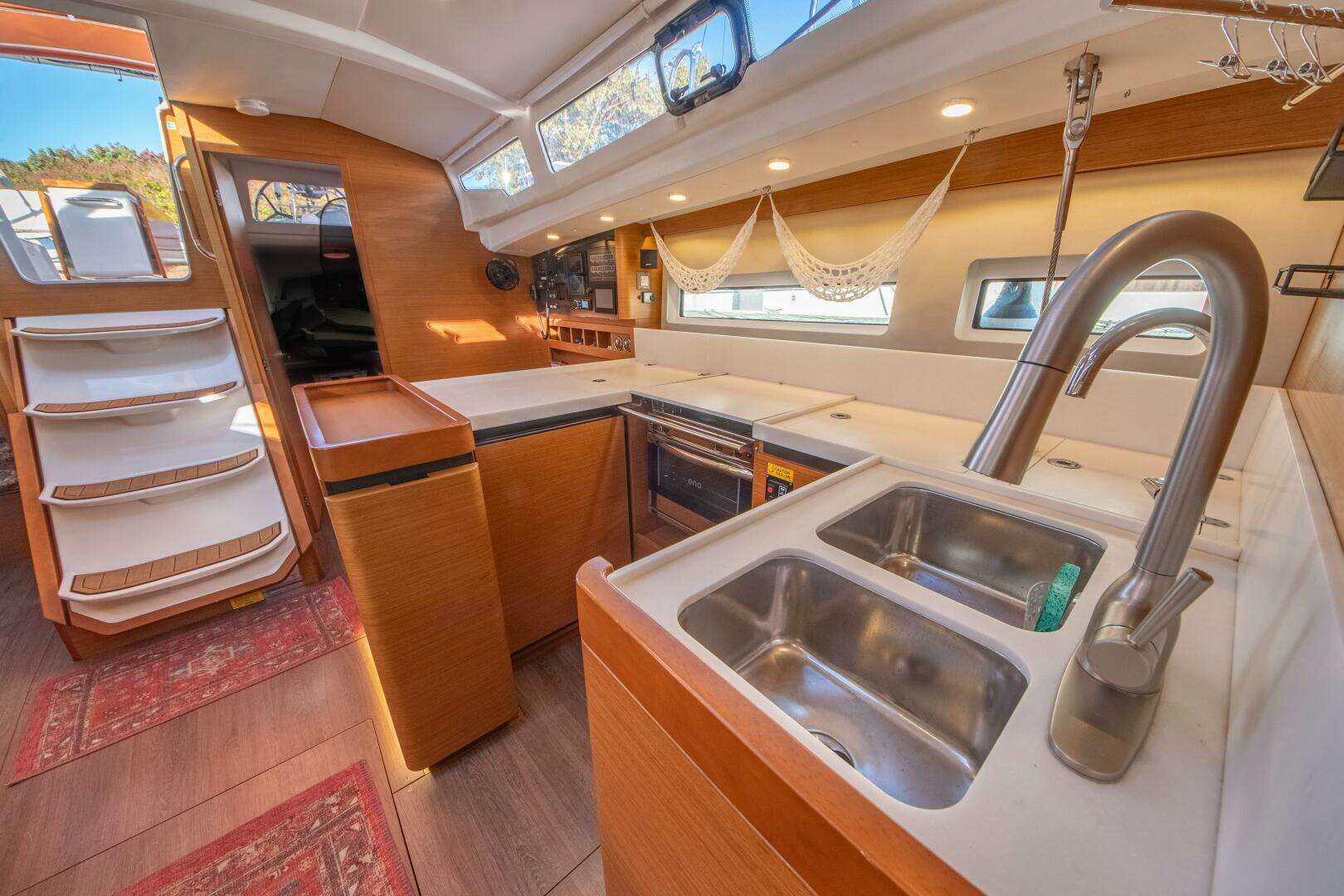 2022 Jeanneau Sun Odyssey 440 - Image 23