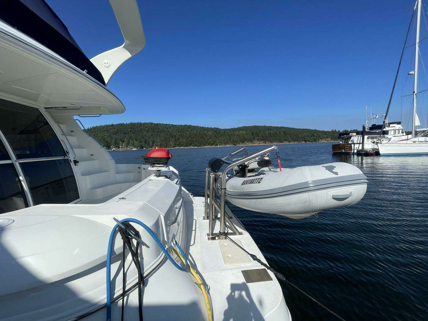 2001 Cruisers Yachts 5000 Pilothouse - Image 32