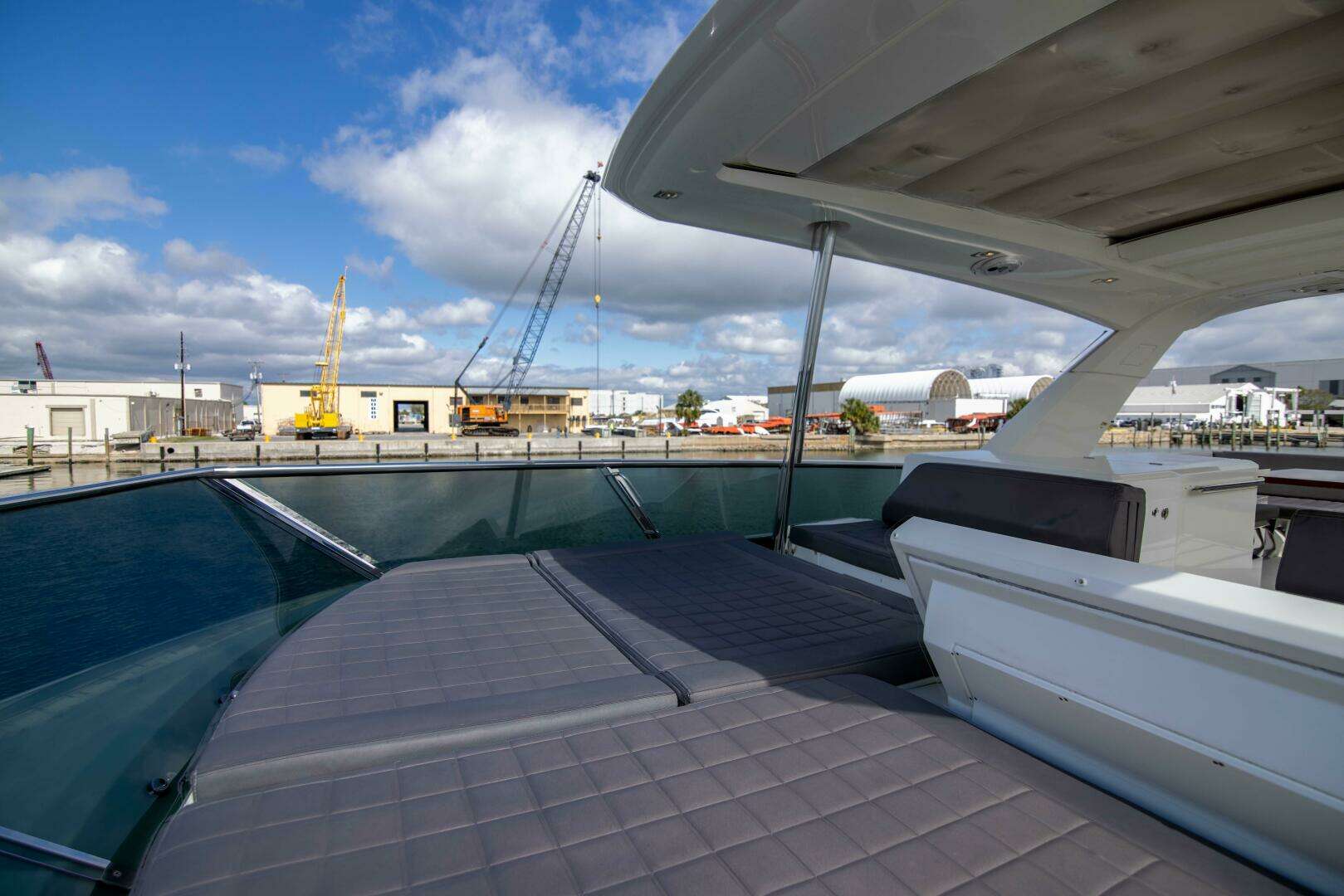 2018 Prestige 680 Flybridge - Image 55