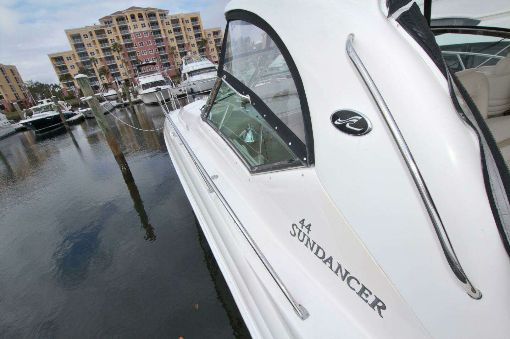 2009 Sea Ray 44 Sundancer - Image 16