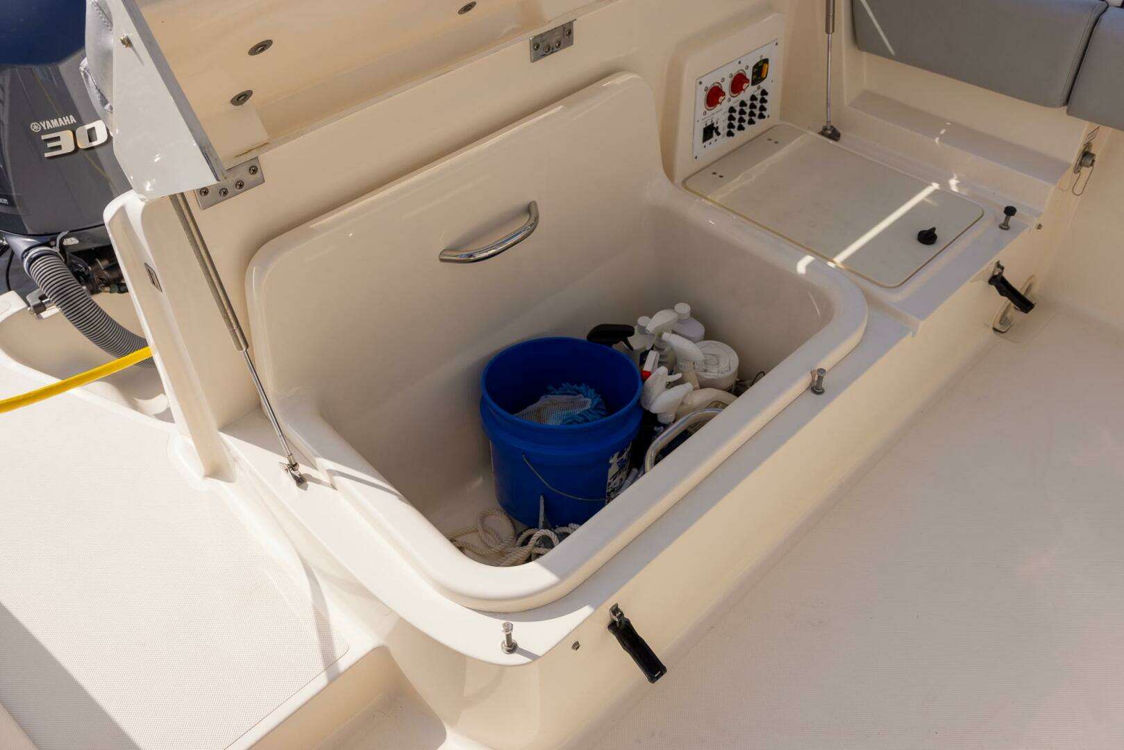 2012 Pursuit ST 310 Sport - Image 45