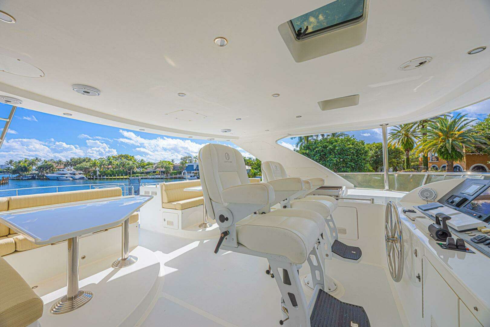 2010 Ocean Alexander 74 Motoryacht - Image 17