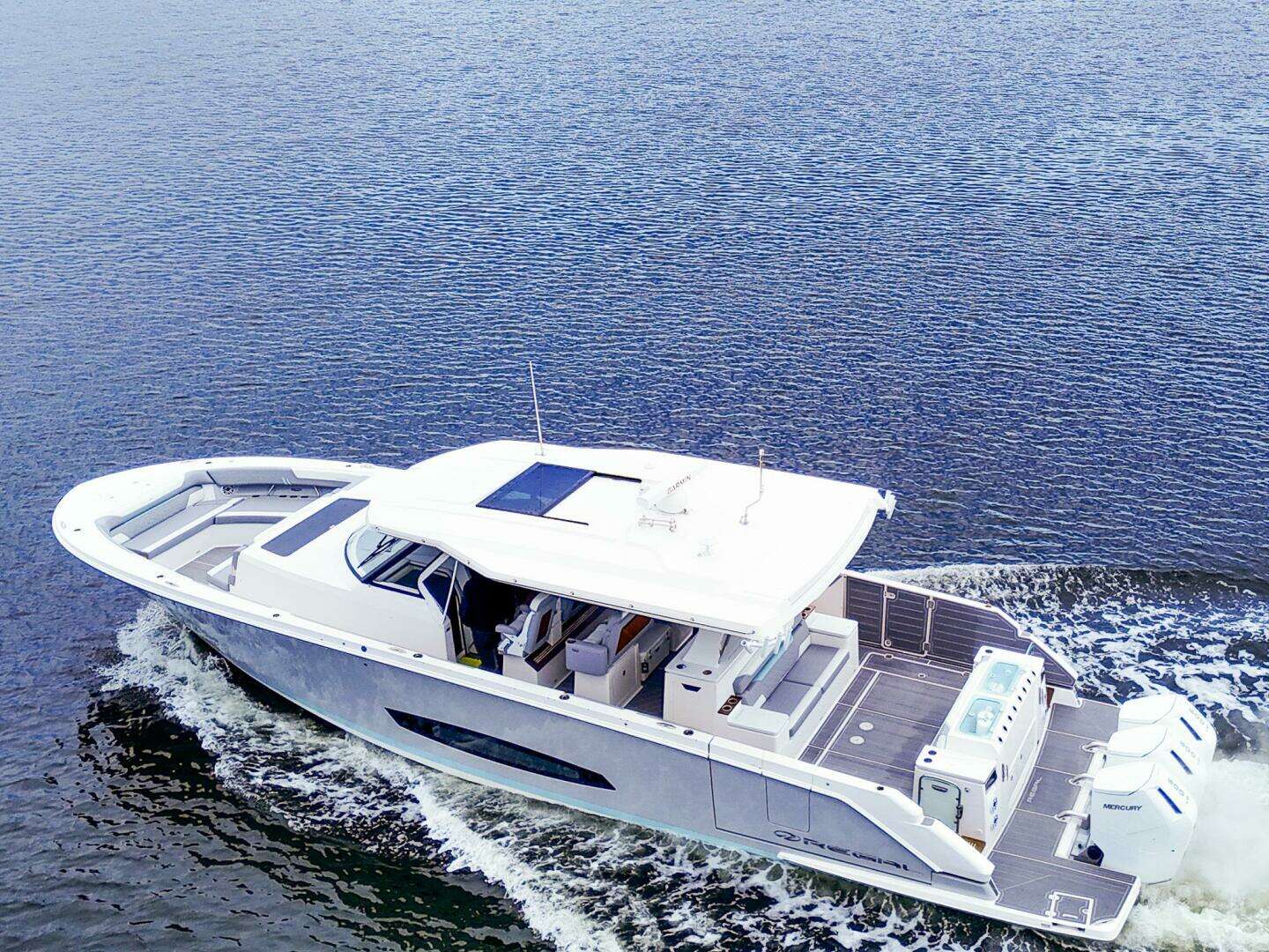 2025 Regal 50 SAV - Image 2