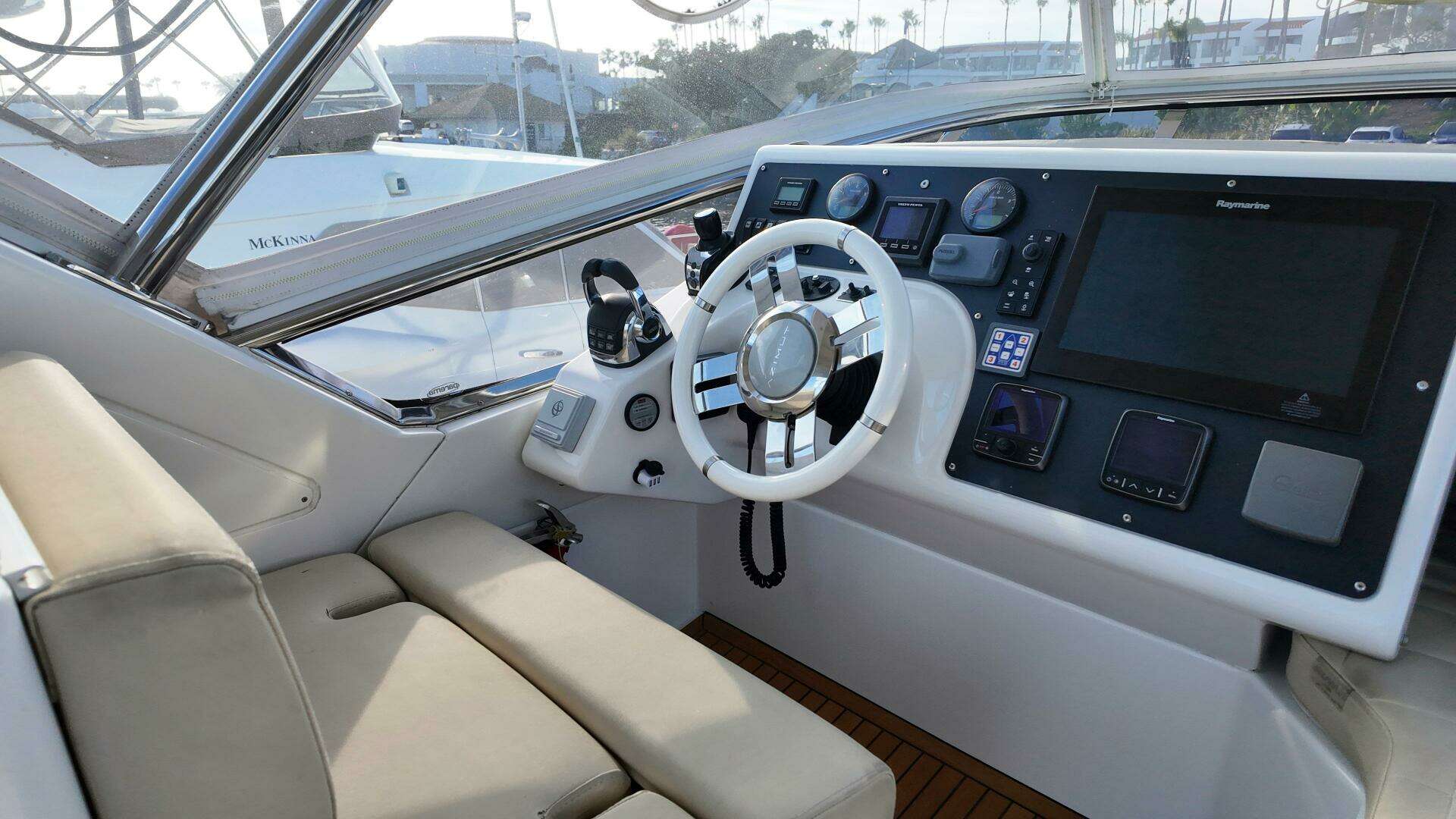 2015 Azimut 54 Fly - Image 21