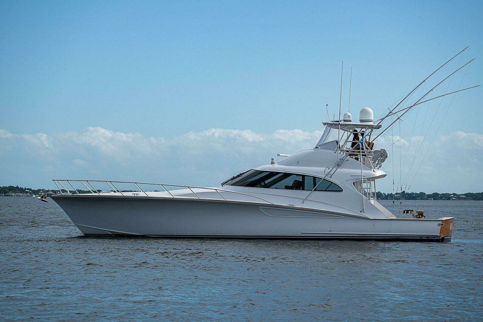 2017 F&S Cusotm Express Sportfish - Image 2