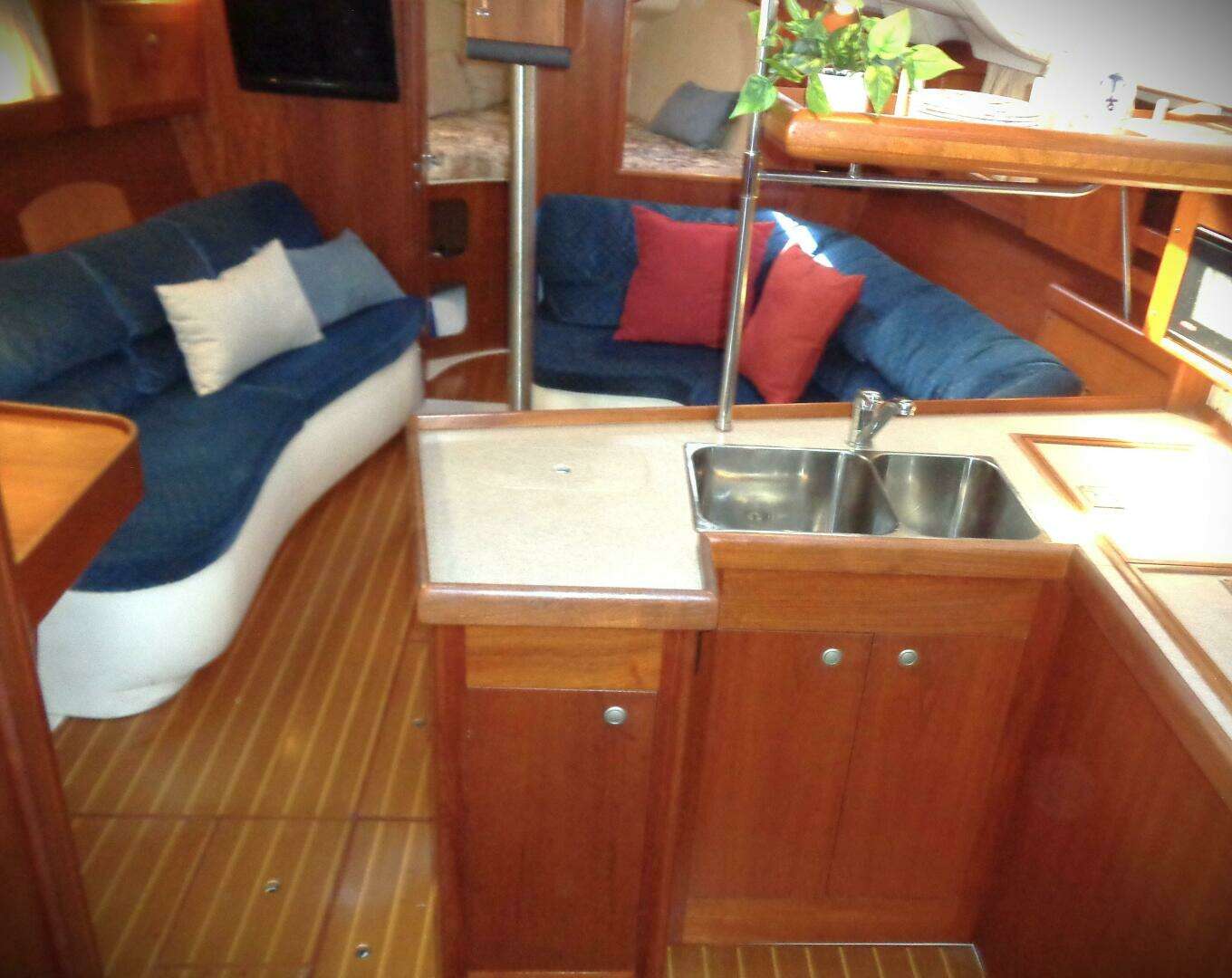 2001 Hunter 380 - Image 9