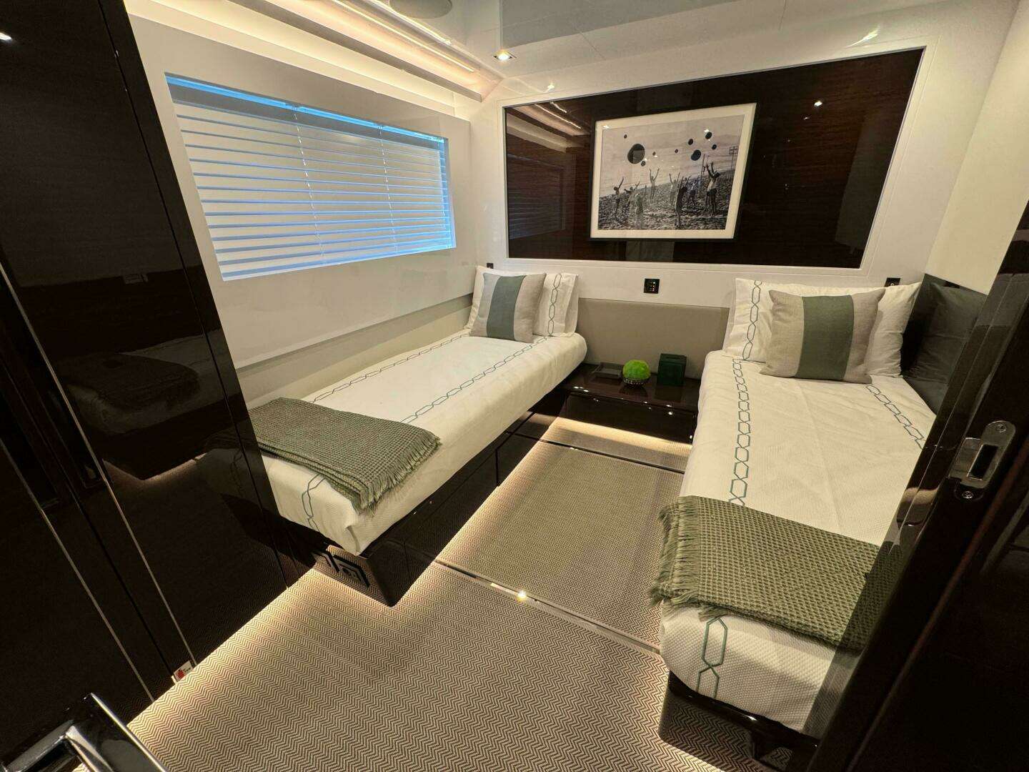 2023 Pearl 95 - Image 29
