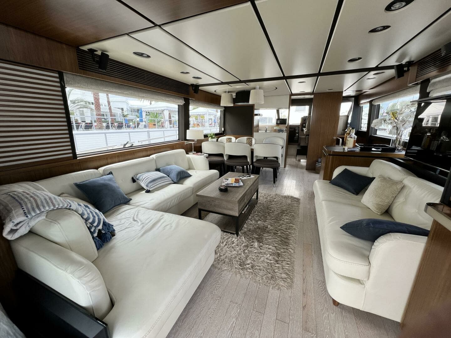 2017 Azimut Magellano - Image 17