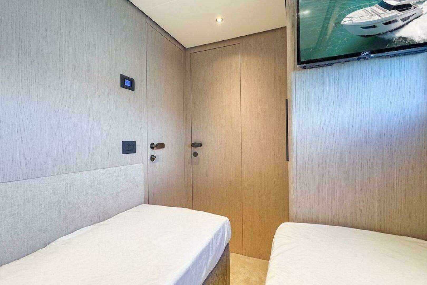 2024 Ferretti Yachts 580 - Image 36