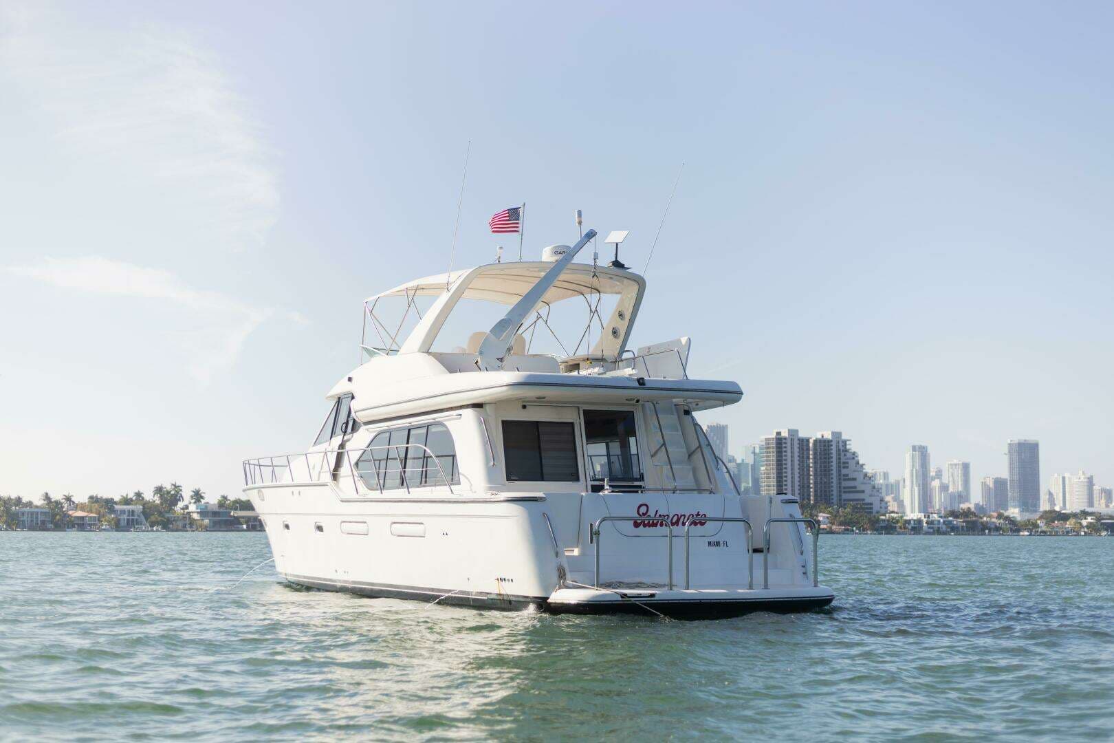 1999 Bayliner 5788 - Image 4