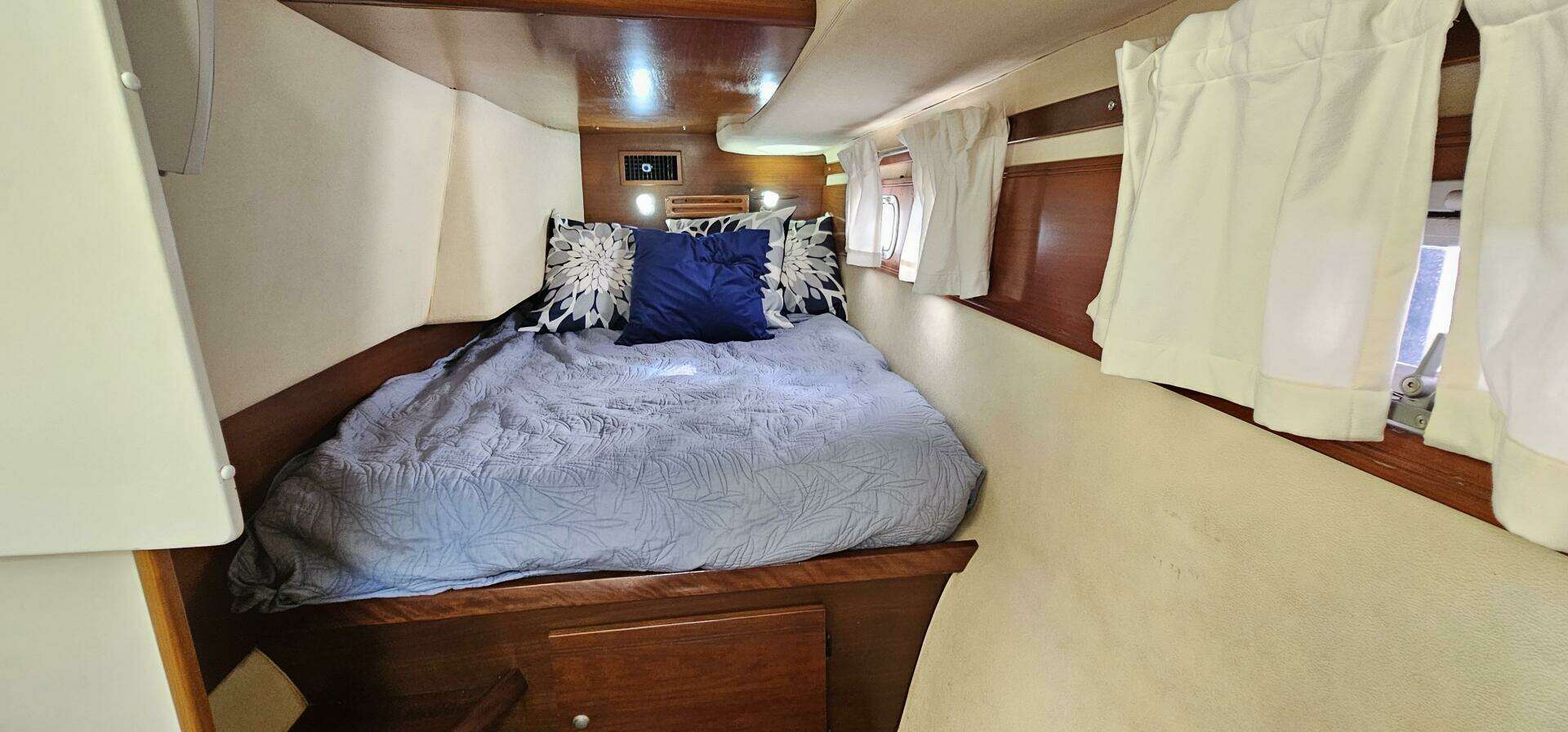 1999 Fountaine Pajot Maryland 37 - Image 11