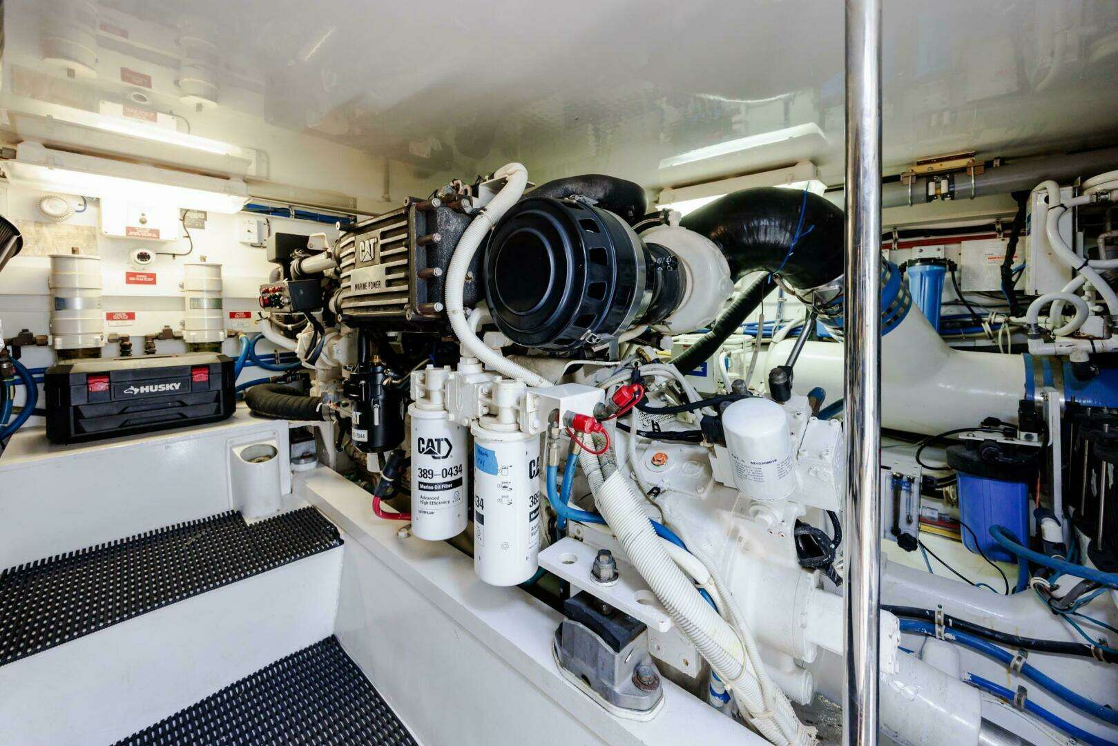 2005 Hatteras 50 Convertible - Image 101