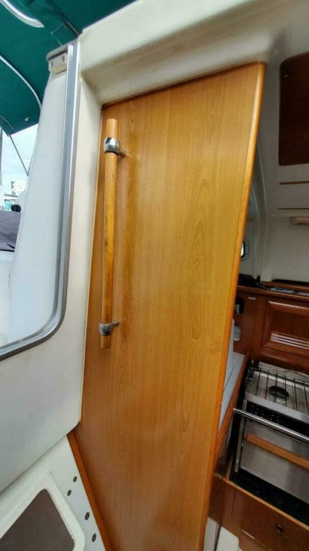 2000 Beneteau 361 - Image 51