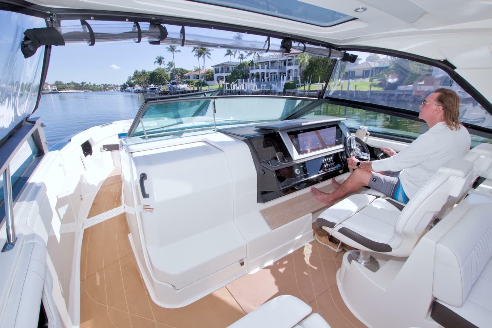 2021 Sea Ray SLX 400 Outboard - Image 28