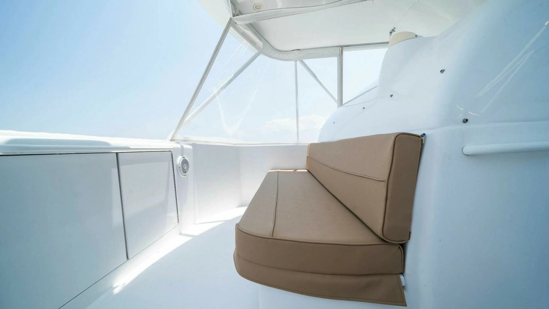 2003 Hatteras 54 Convertible - Image 51