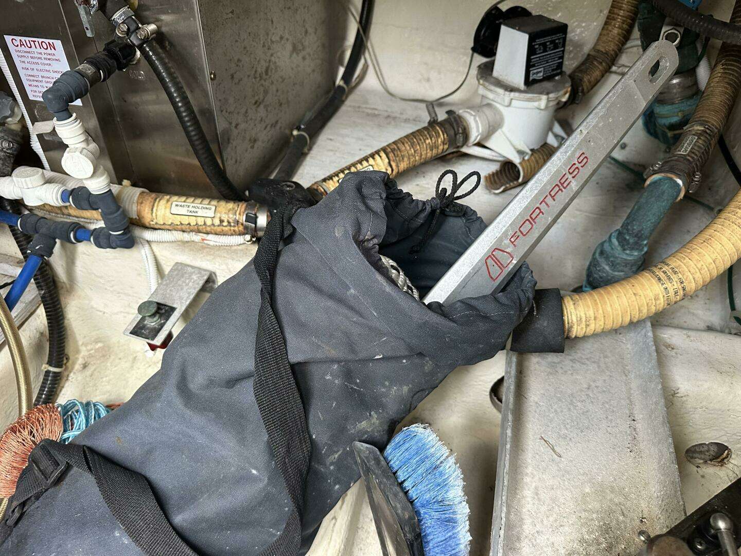 2005 Carver 36 SS - Image 66