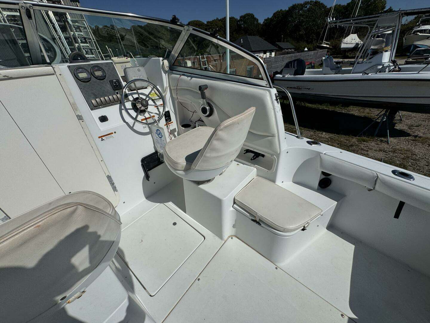 2004 Seaswirl Striper - Image 21