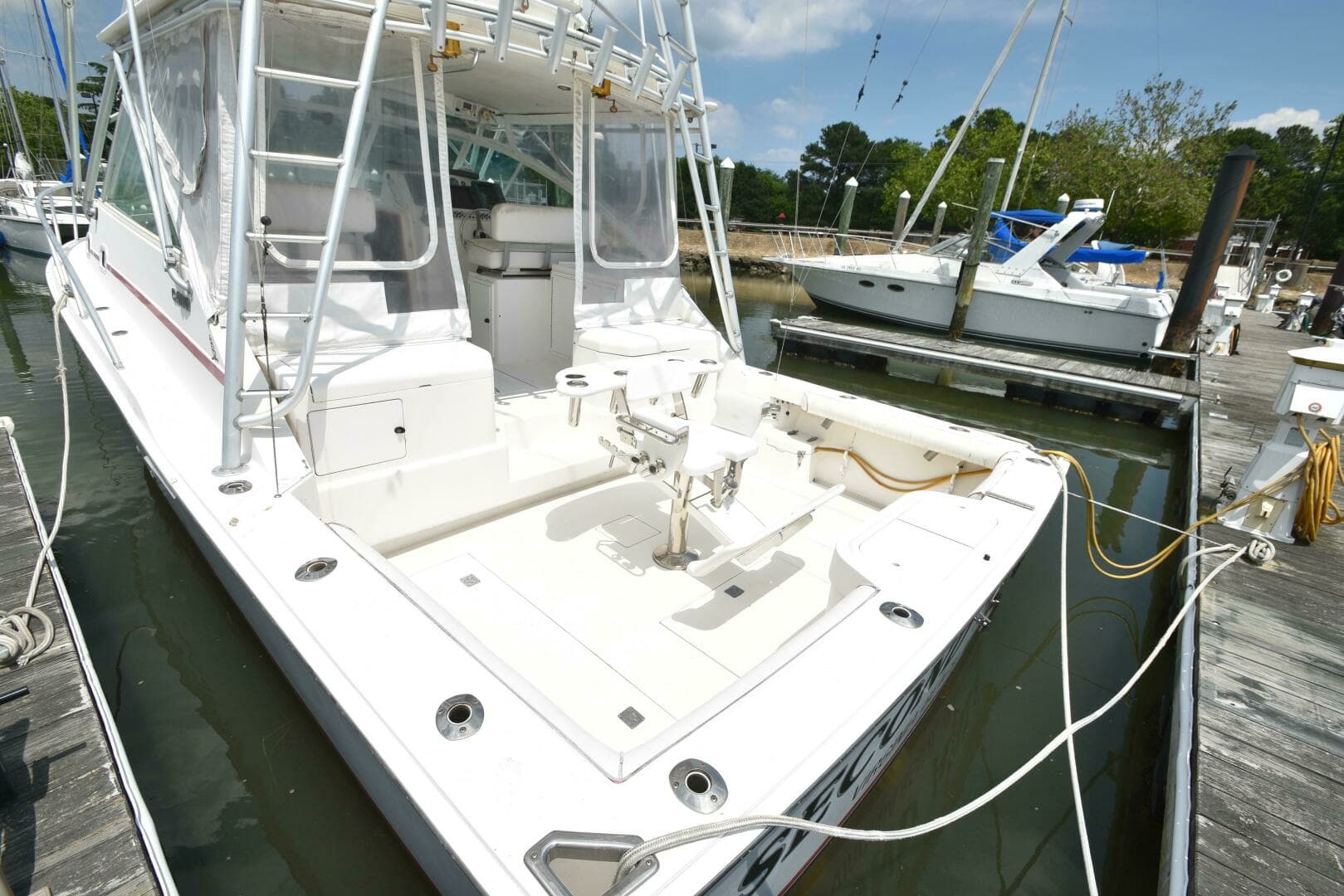 2001 Cabo 35 Express - Image 5