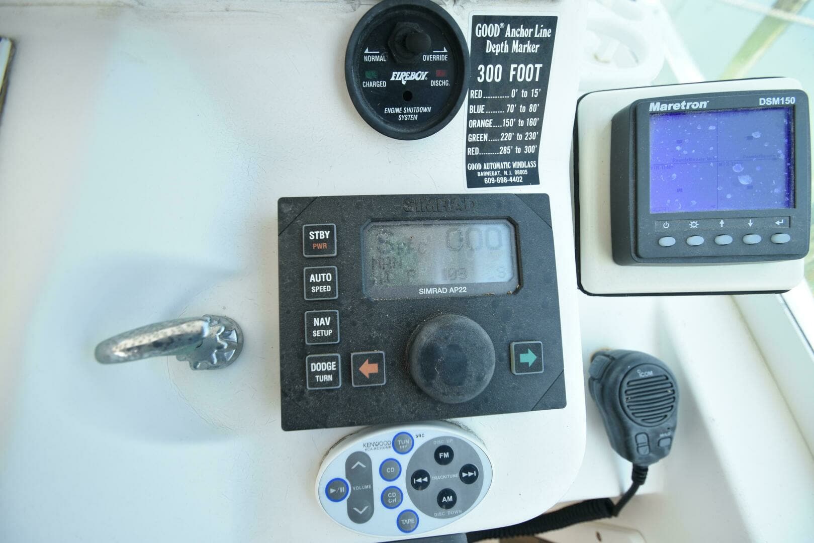 2001 Cabo 35 Express - Image 19