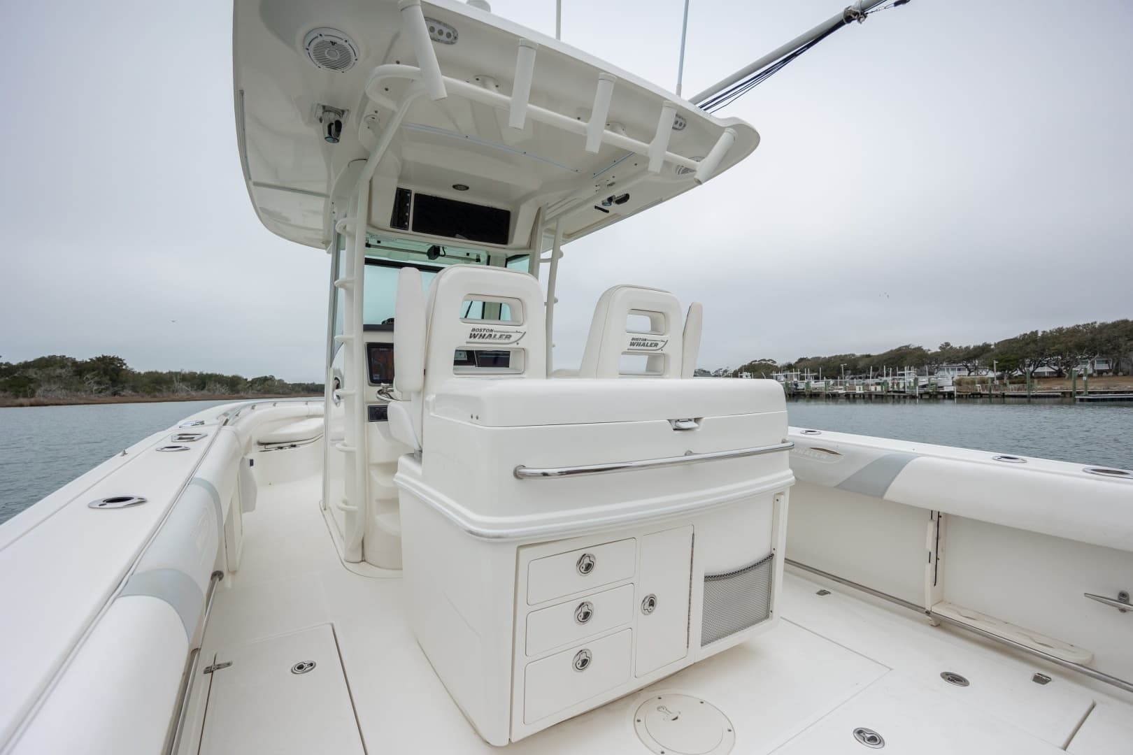 2013 Boston Whaler 320 Outrage - Image 8