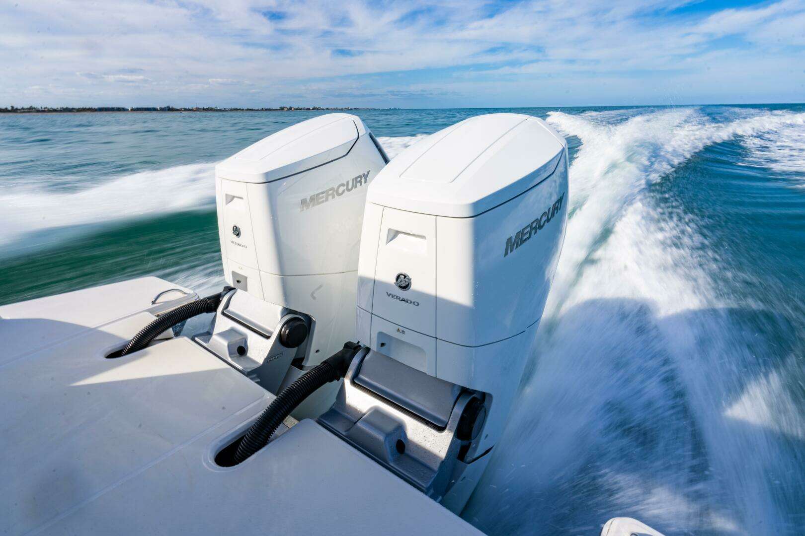 2022 Tiara Yachts 43 LS - Image 28