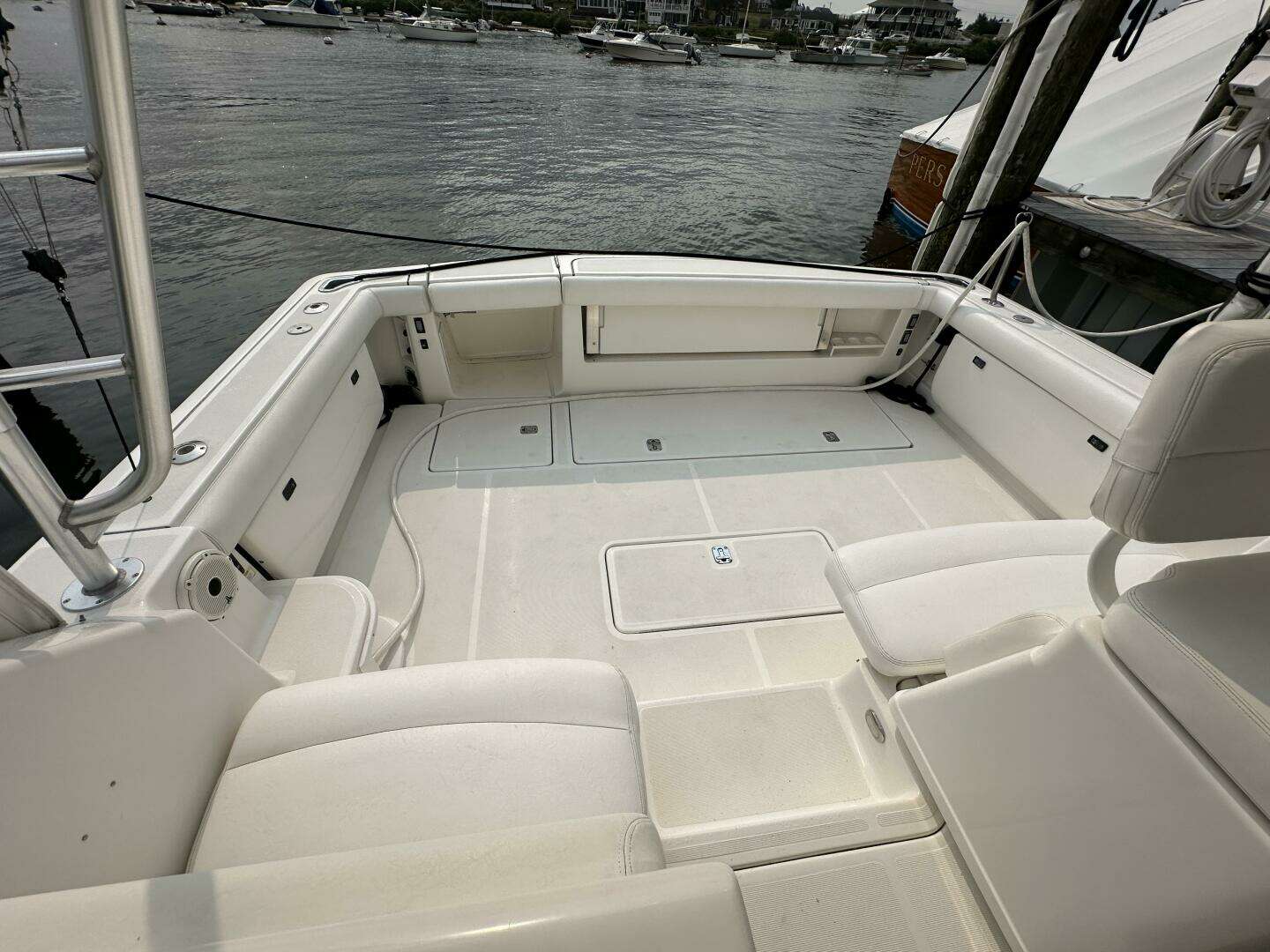 2001 Tiara Yachts 3800 Open - Image 17