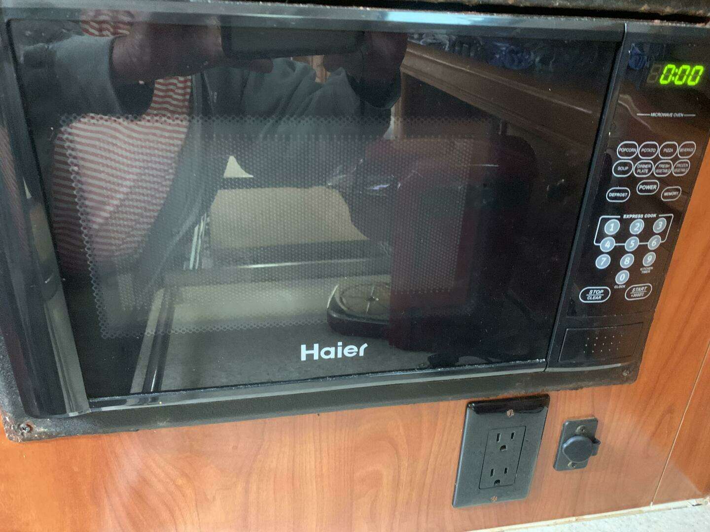 2011 Hunter 45DS - Image 32