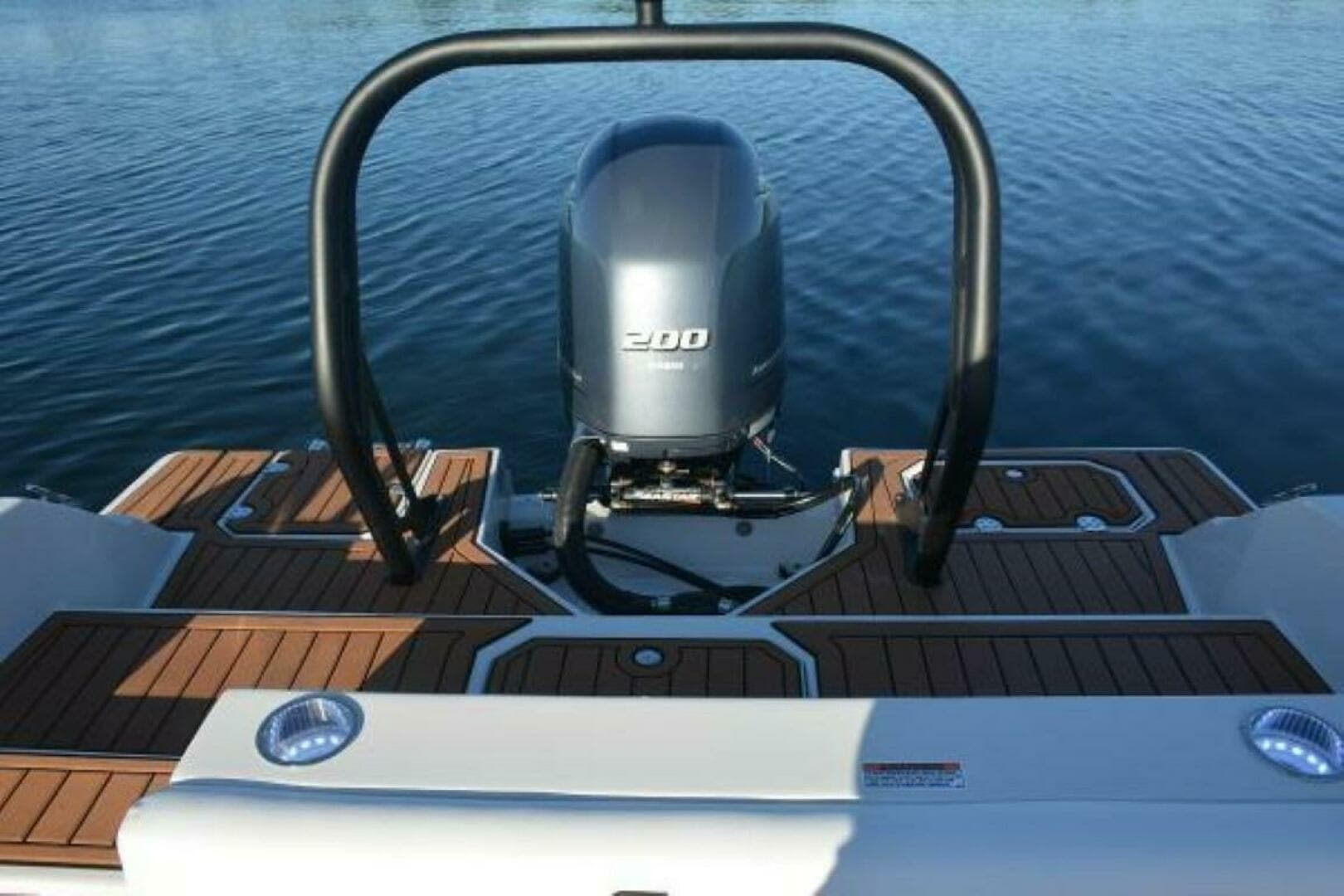 2025 Starcraft SVX 211 OB - Image 12