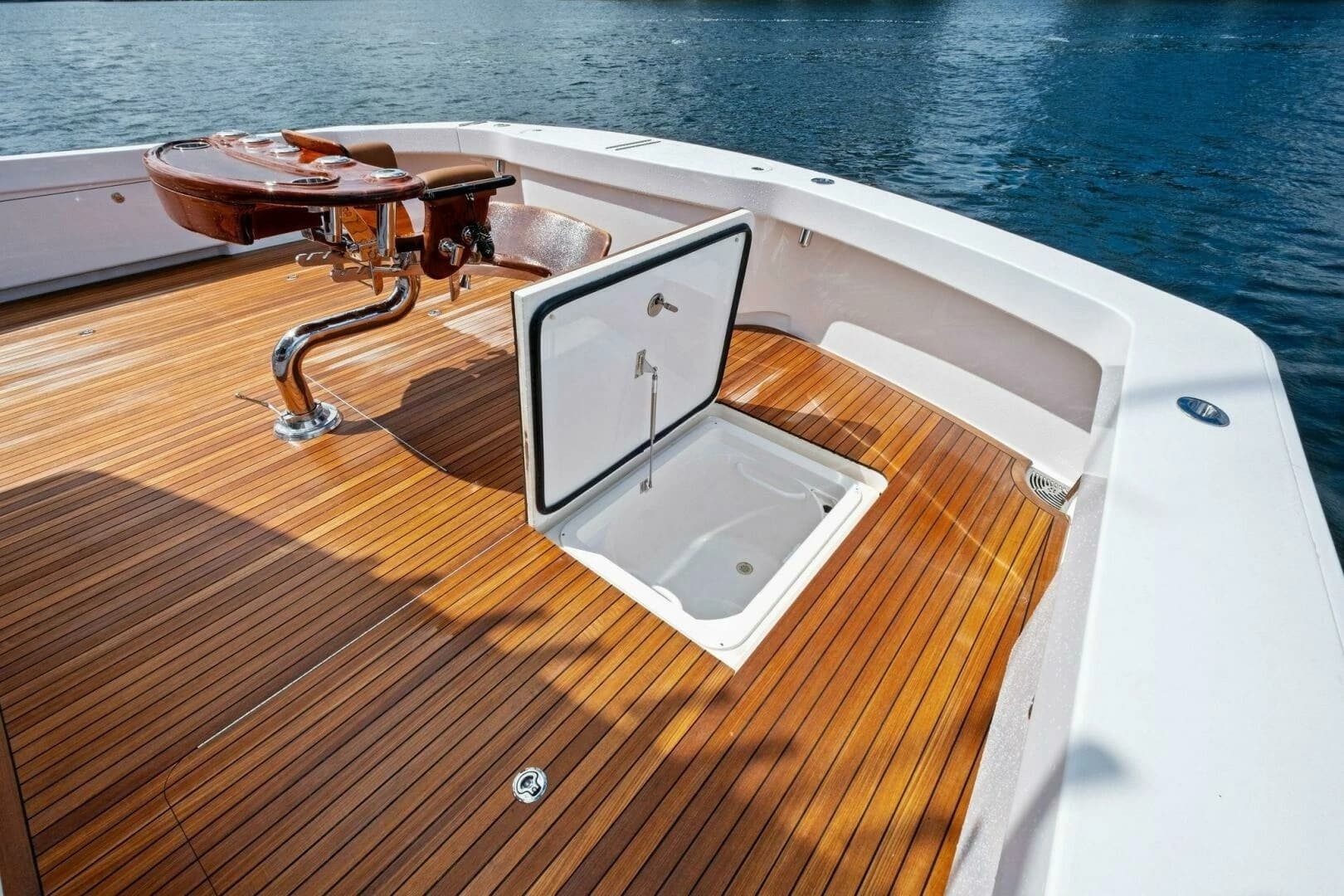2012 Viking 82 Convertible - Image 72
