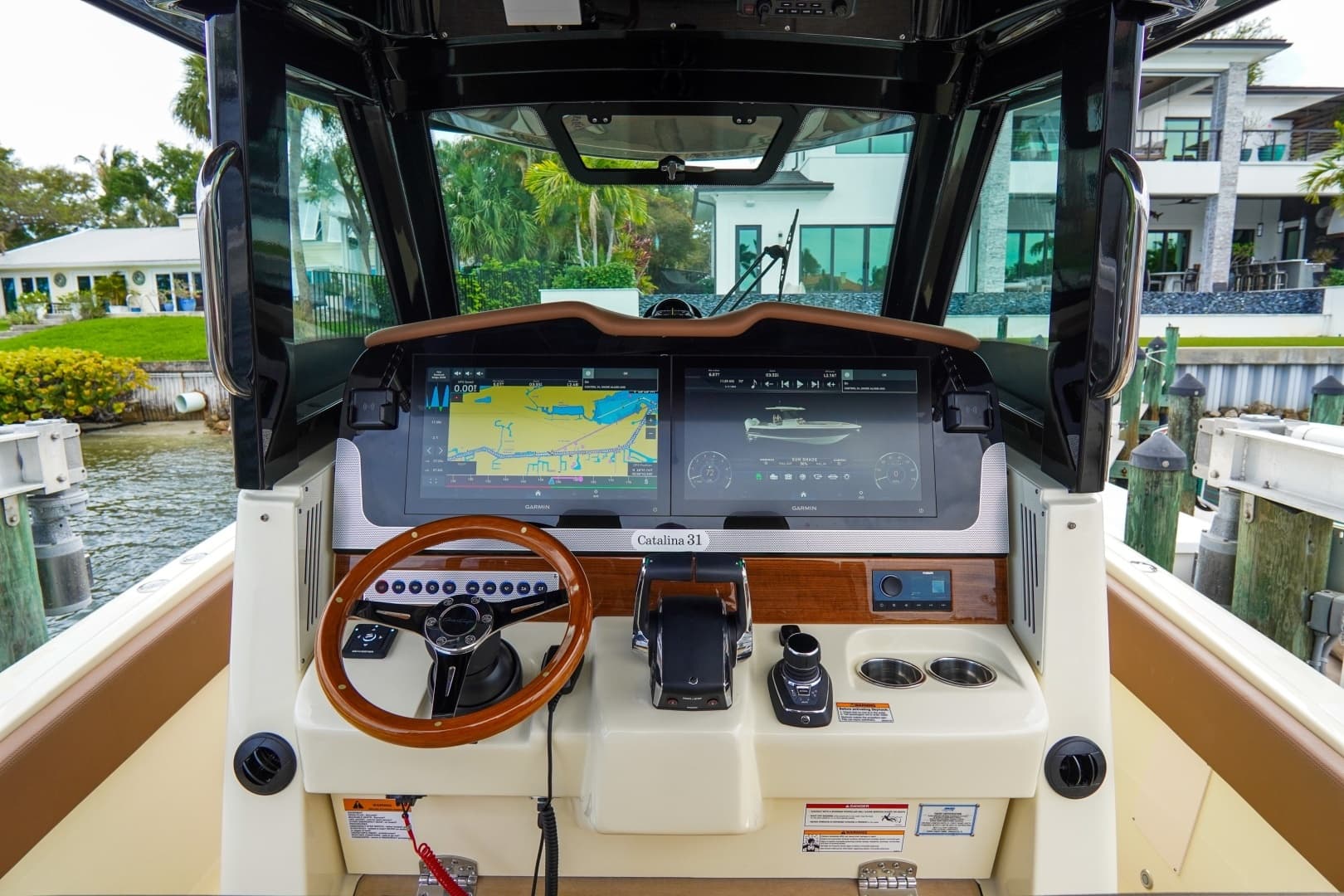 2026 Chris-Craft 31 Catalina - Image 12