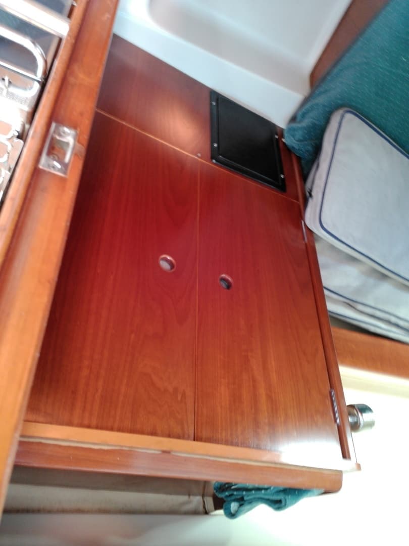 1993 Beneteau — - Image 35