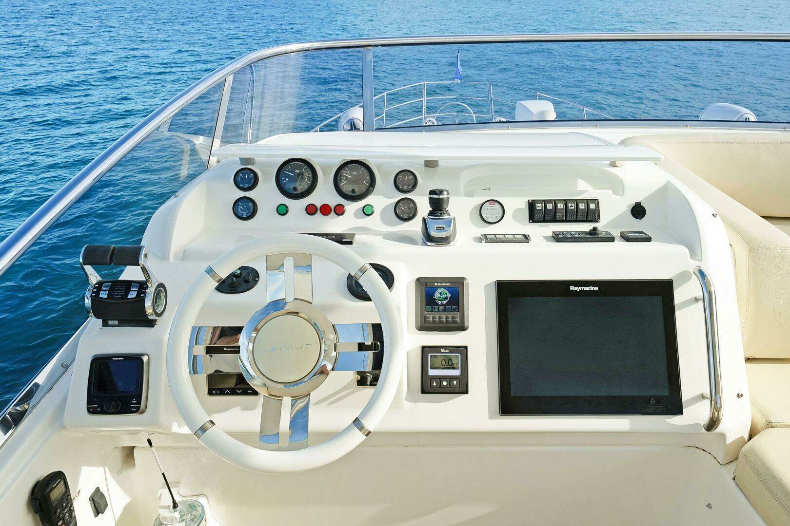 2017 Azimut 60 Flybridge - Image 37