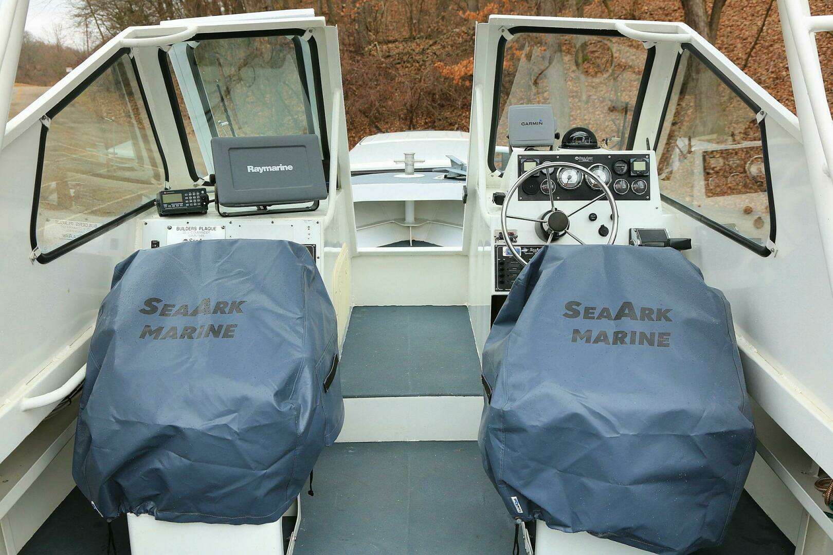 2002 SeaArk 25 V Commander SAMA 365 - Image 152